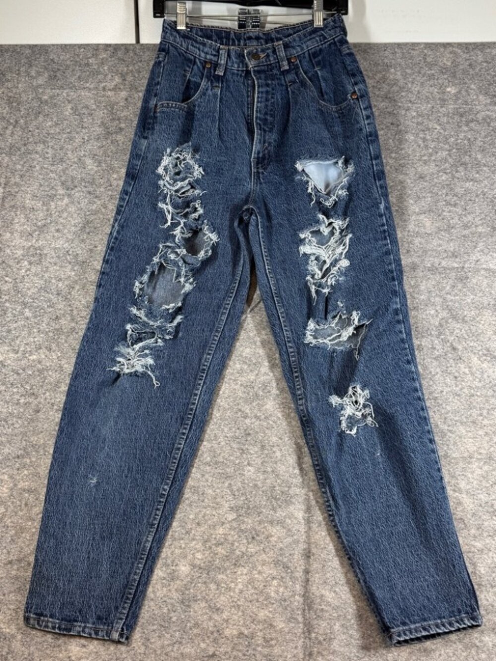 Levis Vintage 90s Distressed Blue Jeans 30 High Rise Mom Fit  Grunge Retro Chic - Picture 3 of 16